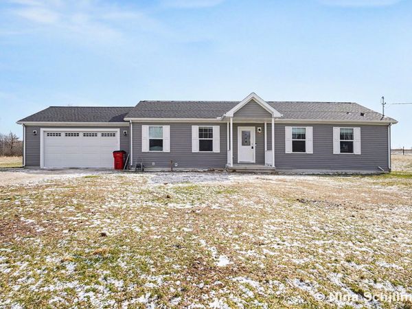 2406 Newaygo Road, Casnovia, MI 49318