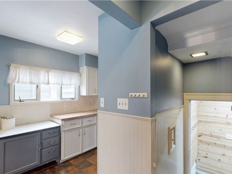 1940 Falls Avenue, Cuyahoga Falls, OH 44223 Photo 10