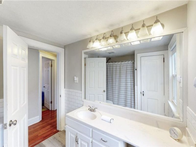 1940 Falls Avenue, Cuyahoga Falls, OH 44223 Photo 17