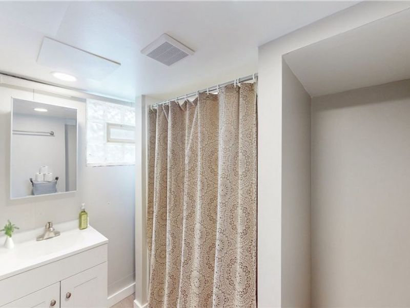 1940 Falls Avenue, Cuyahoga Falls, OH 44223 Photo 24