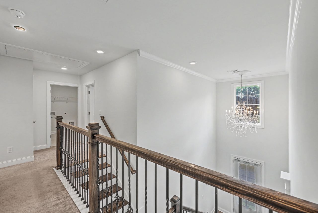 404 Bowstring Drive Photo 18