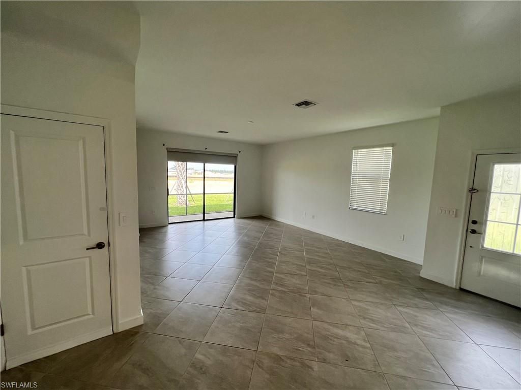 14164 Pine Lodge Ln, Fort Myers, FL 33913 Photo