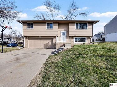 14924 Margo Street , Omaha, NE 68138