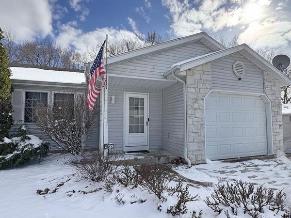 2015 Autumn Ridge Lane, Elkhart, IN 46514