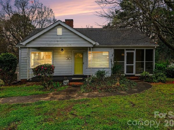 503 Rogers Lake Road , Kannapolis, NC 28081