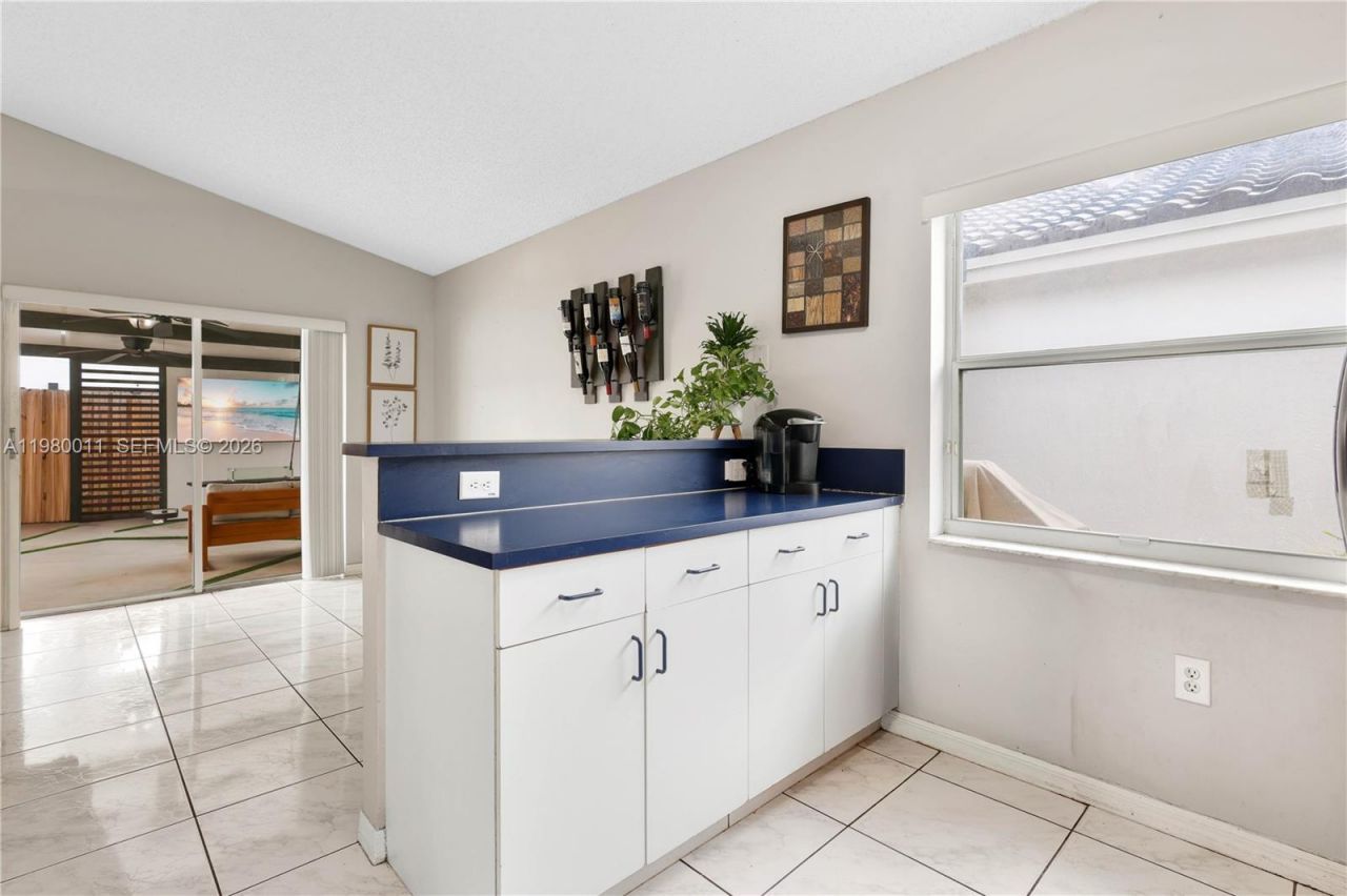 8269 SW 157th Pl, Miami, FL 33193 Photo