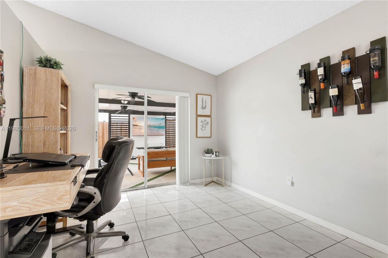 8269 SW 157th Pl, Miami, FL 33193 Photo