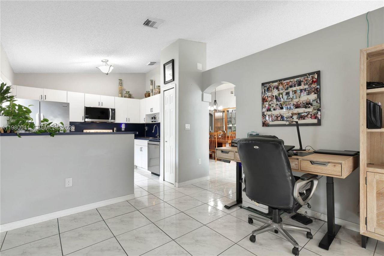 8269 SW 157th Pl, Miami, FL 33193 Photo