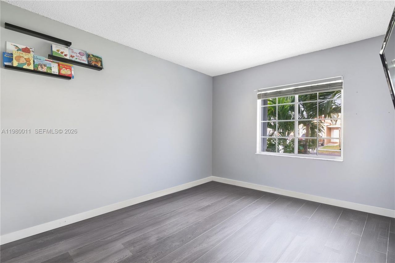 8269 SW 157th Pl, Miami, FL 33193 Photo