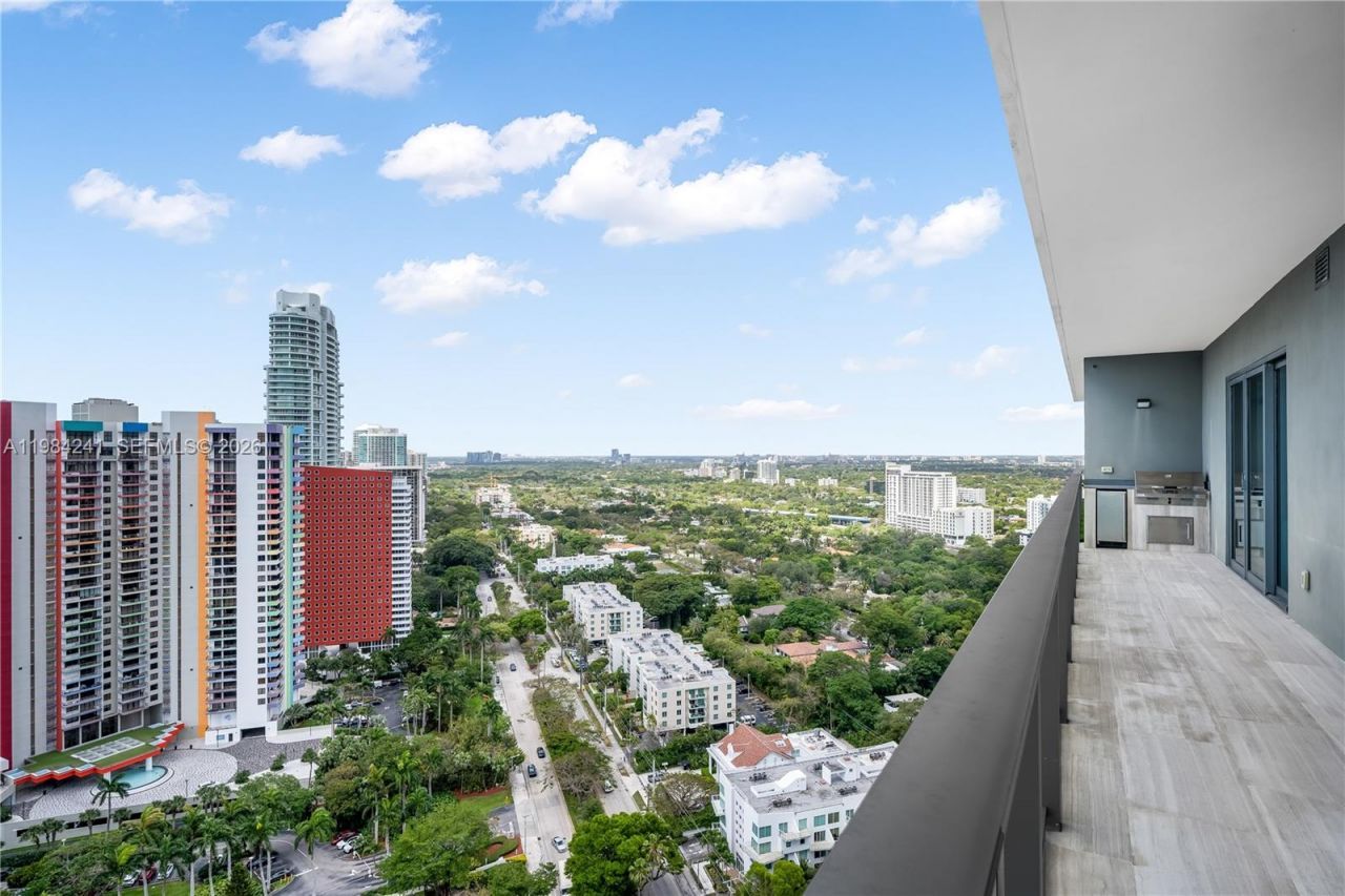 1451 Brickell Ave , Unit 2703, Miami, FL 33131 Photo