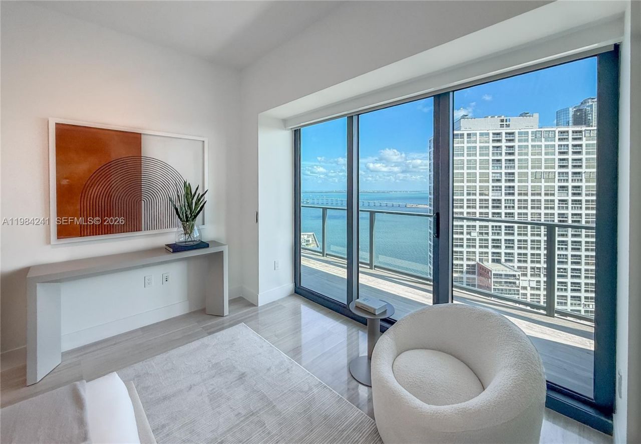 1451 Brickell Ave , Unit 2703, Miami, FL 33131 Photo