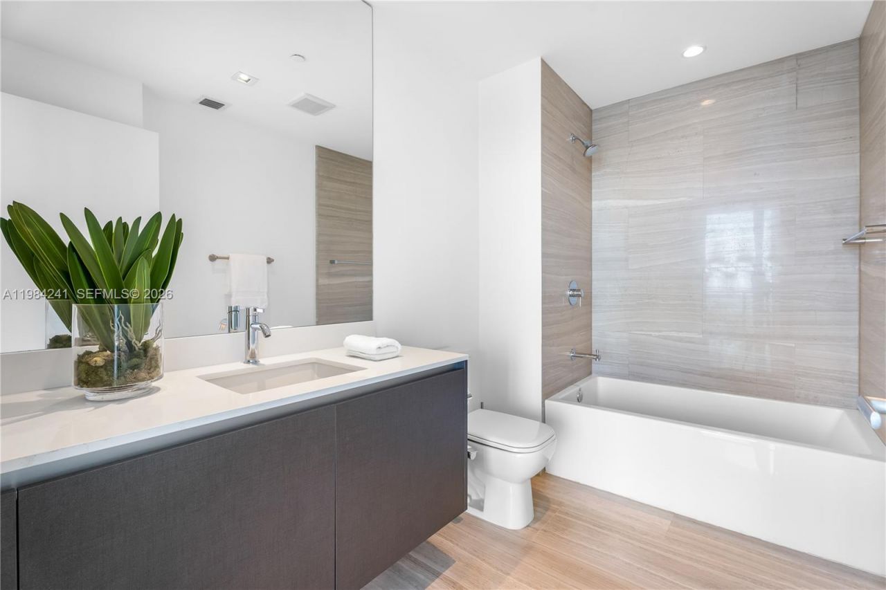 1451 Brickell Ave , Unit 2703, Miami, FL 33131 Photo