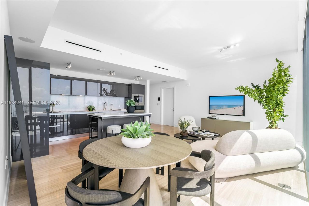 1451 Brickell Ave , Unit 2703, Miami, FL 33131 Photo