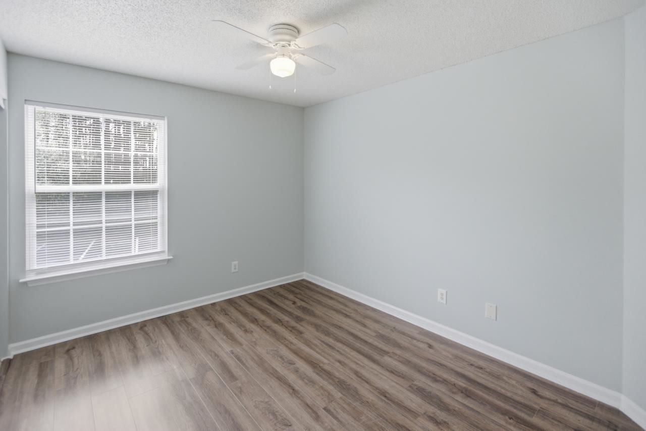 8562 Hopkins Circle Photo 23