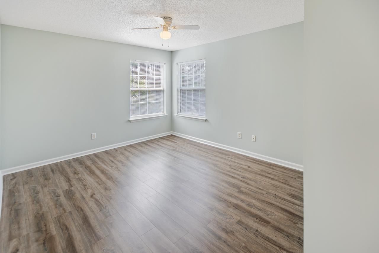 8562 Hopkins Circle Photo 28