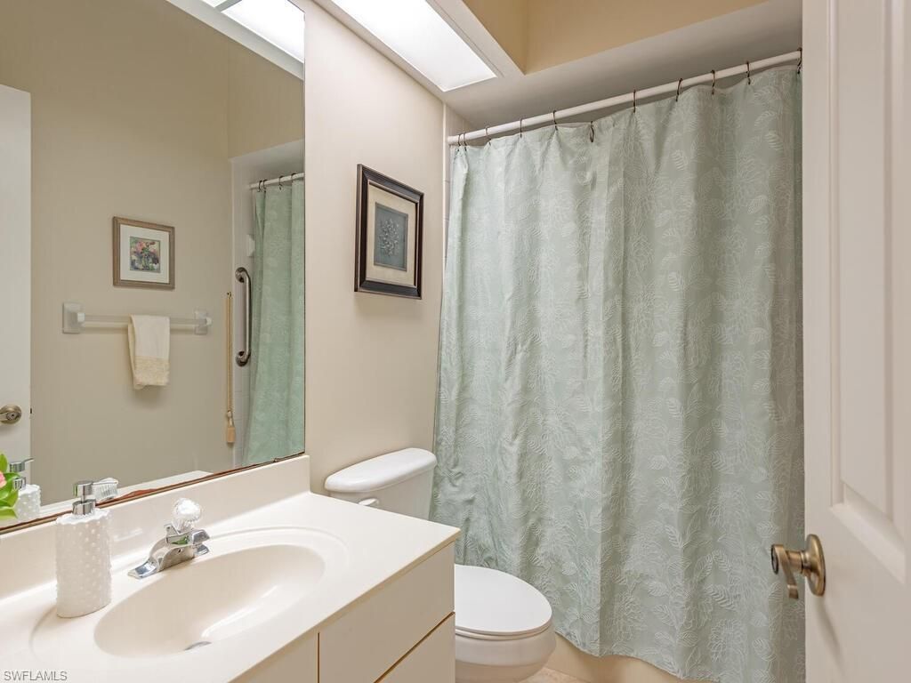 130 Amblewood Ln , Unit 8-801, Naples, FL 34105 Photo