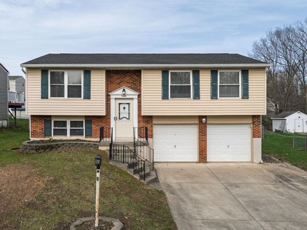 3080 Featherstone Drive, Burlington, KY 41005