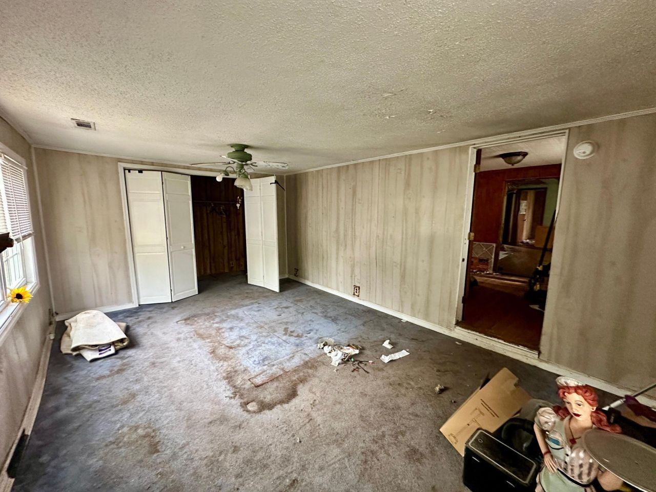 916 Leonard Drive Photo 12