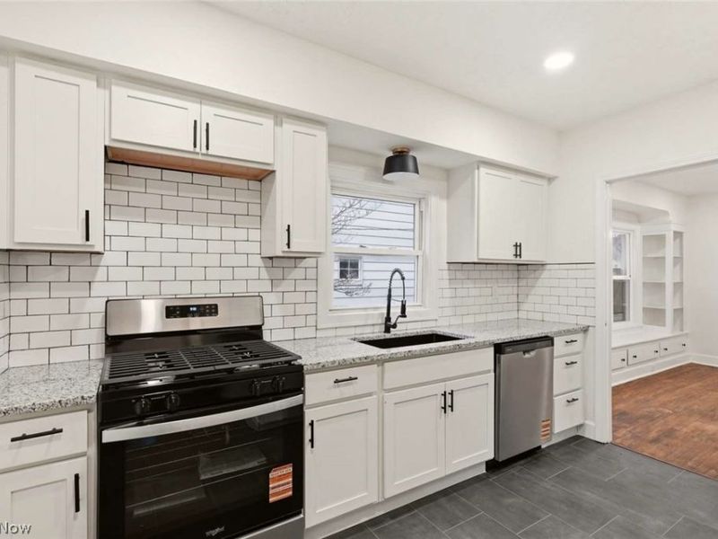 4169 W 50th Street, Cleveland, OH 44144 Photo 9