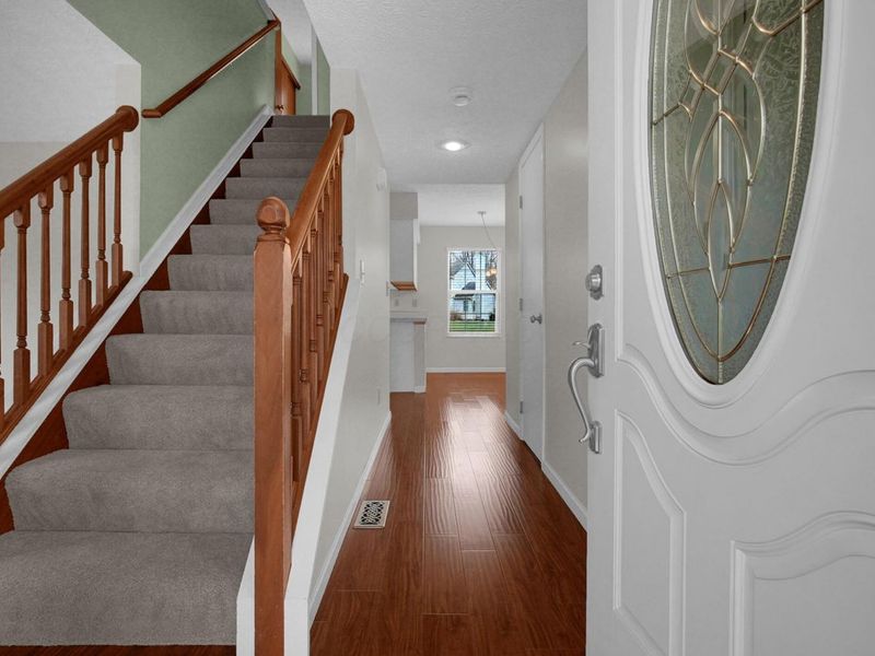 478 Burns Drive N, Westerville, OH 43082 Photo 5