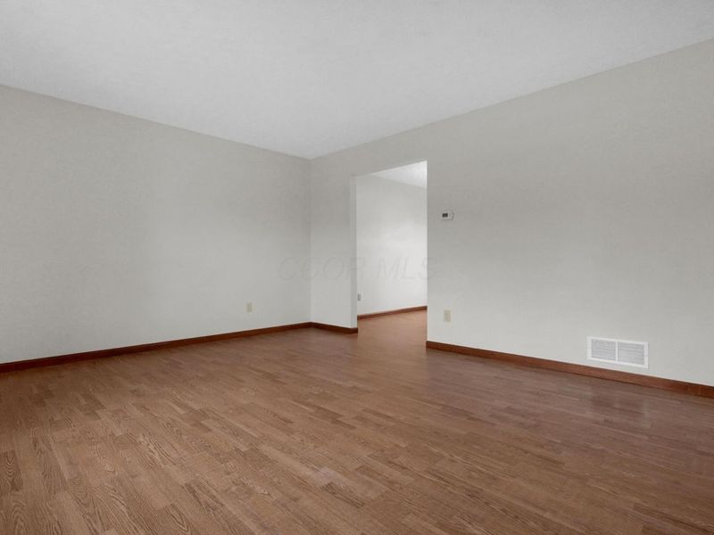 478 Burns Drive N, Westerville, OH 43082 Photo 6