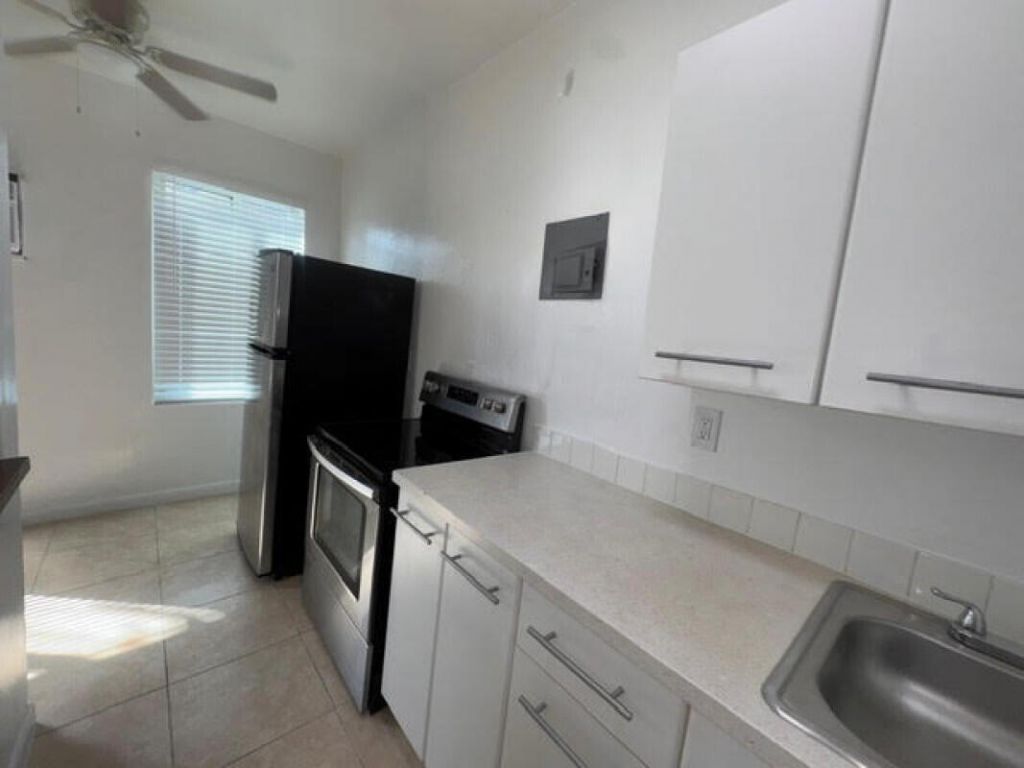 7700 Abbott Avenue, Unit 1, Miami Beach, FL 33141 Photo