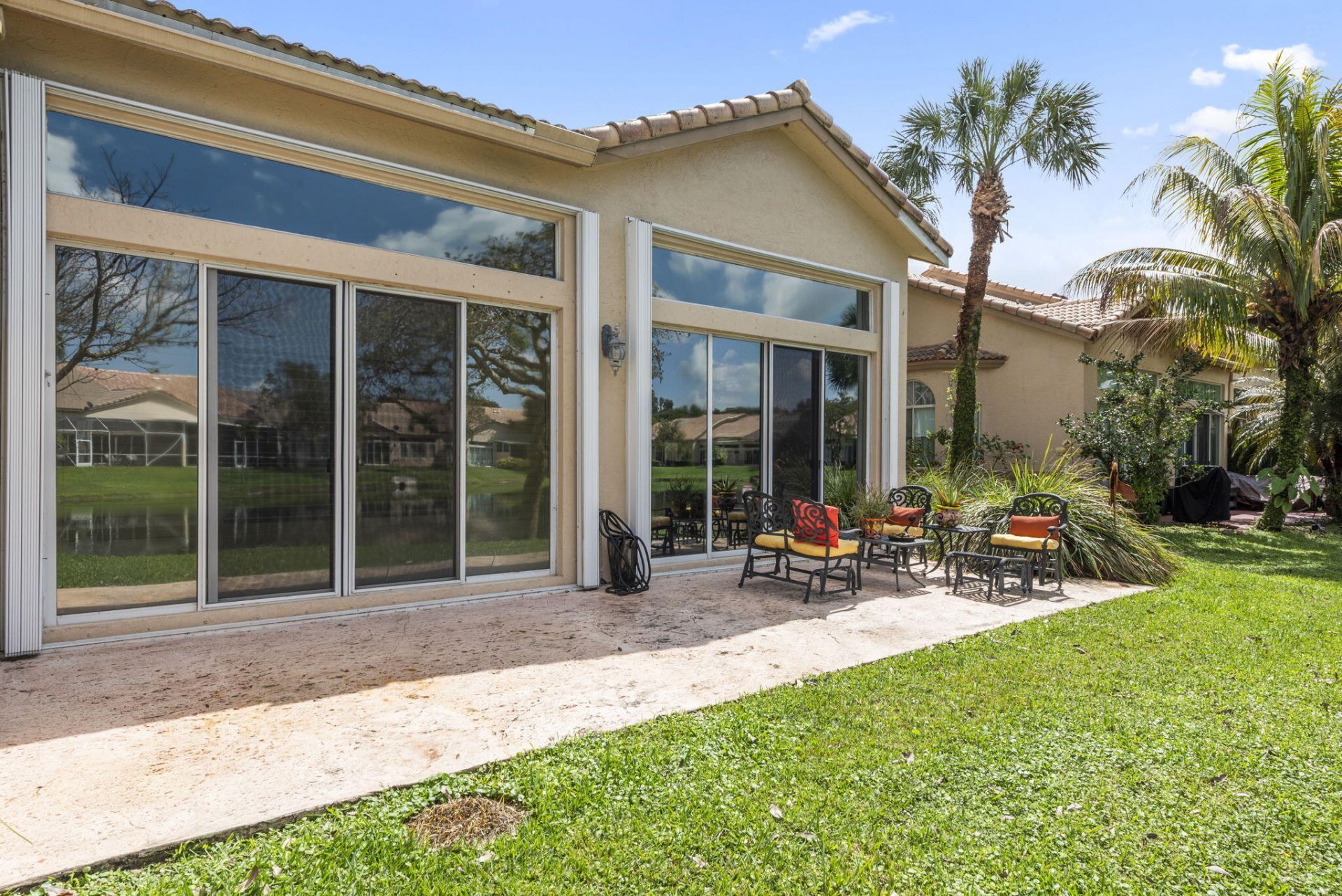 5135 E Madison Lakes Cir E, Davie, FL 33328 Photo