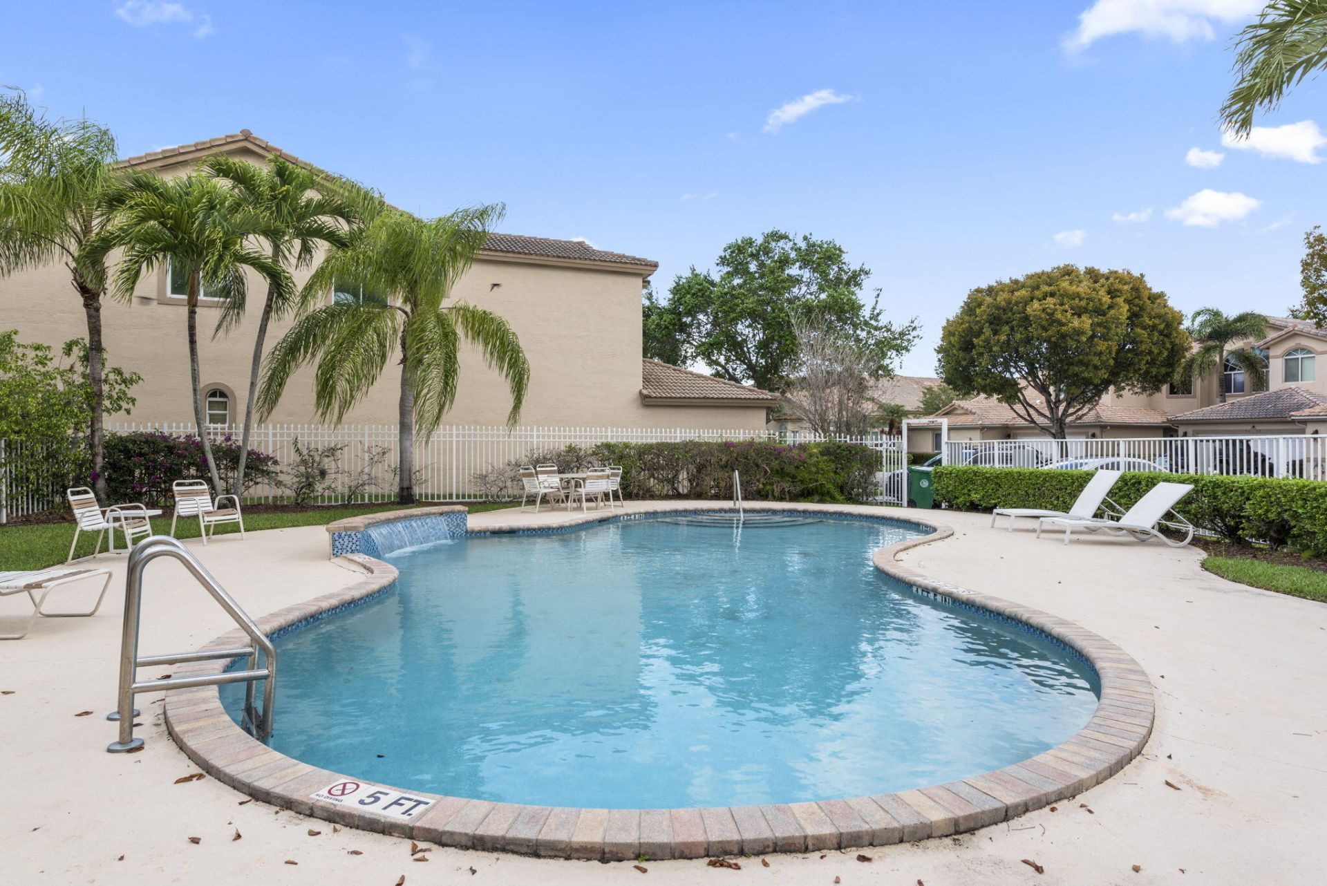 5135 E Madison Lakes Cir E, Davie, FL 33328 Photo