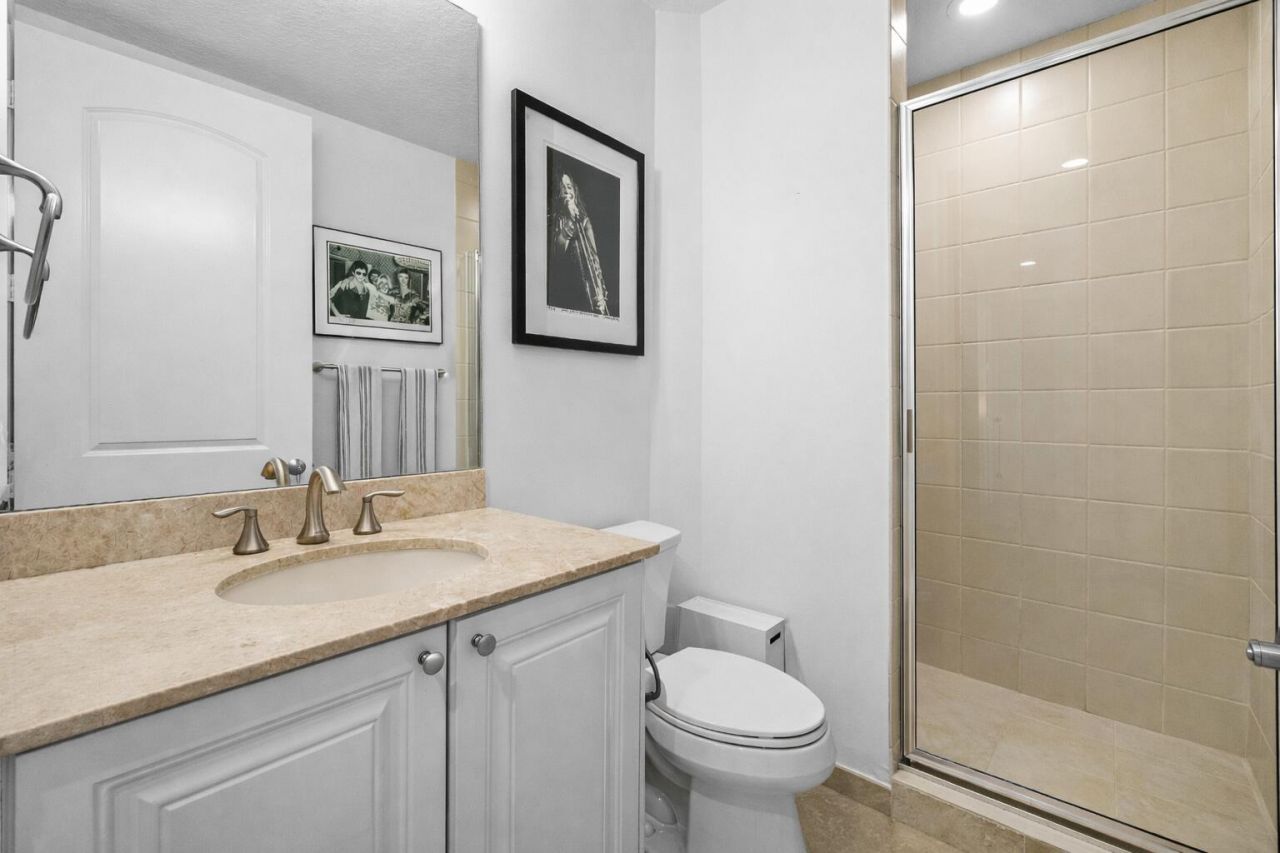 701 S Olive Avenue, Unit 1605, West Palm Beach, FL 33401 Photo