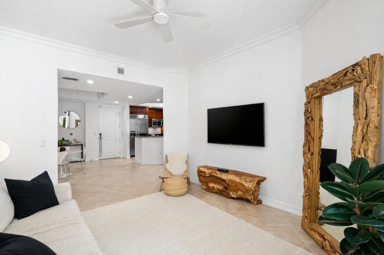 701 S Olive Avenue, Unit 1605, West Palm Beach, FL 33401 Photo