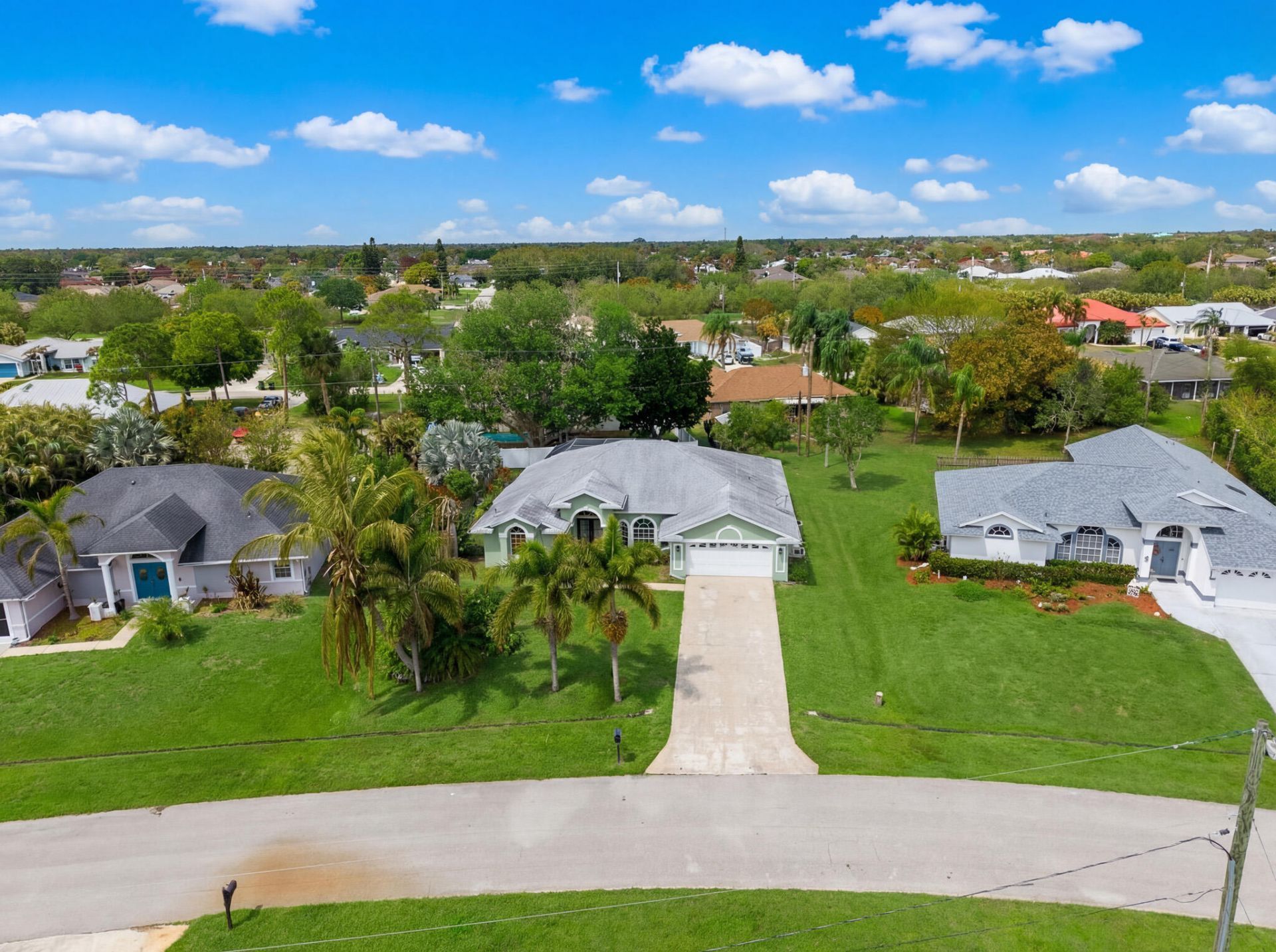 513 SE Cliff Road, Port Saint Lucie, FL 34984 Photo