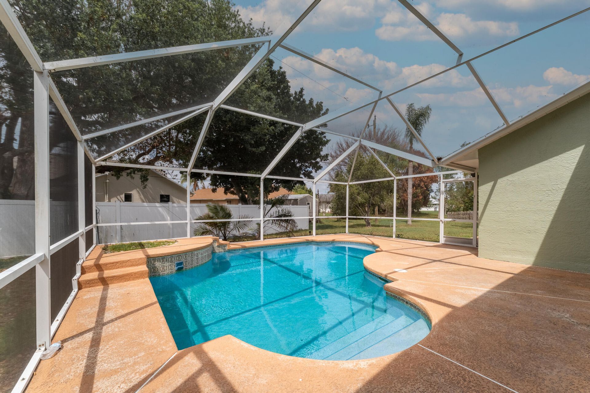 513 SE Cliff Road, Port Saint Lucie, FL 34984 Photo