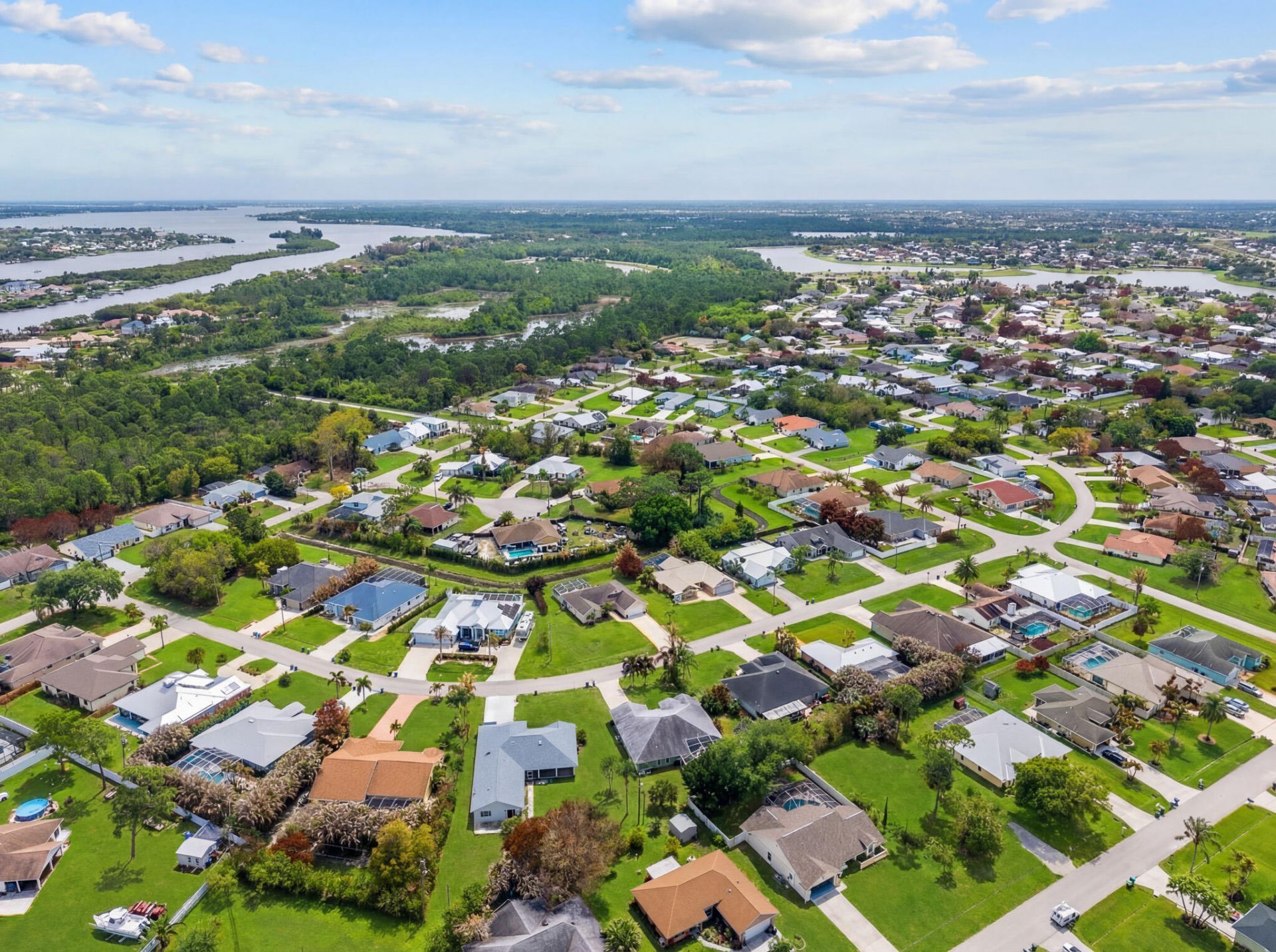 513 SE Cliff Road, Port Saint Lucie, FL 34984 Photo