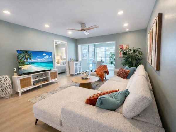 6 Colonial Club Drive, Unit 200, Boynton Beach, FL 33435