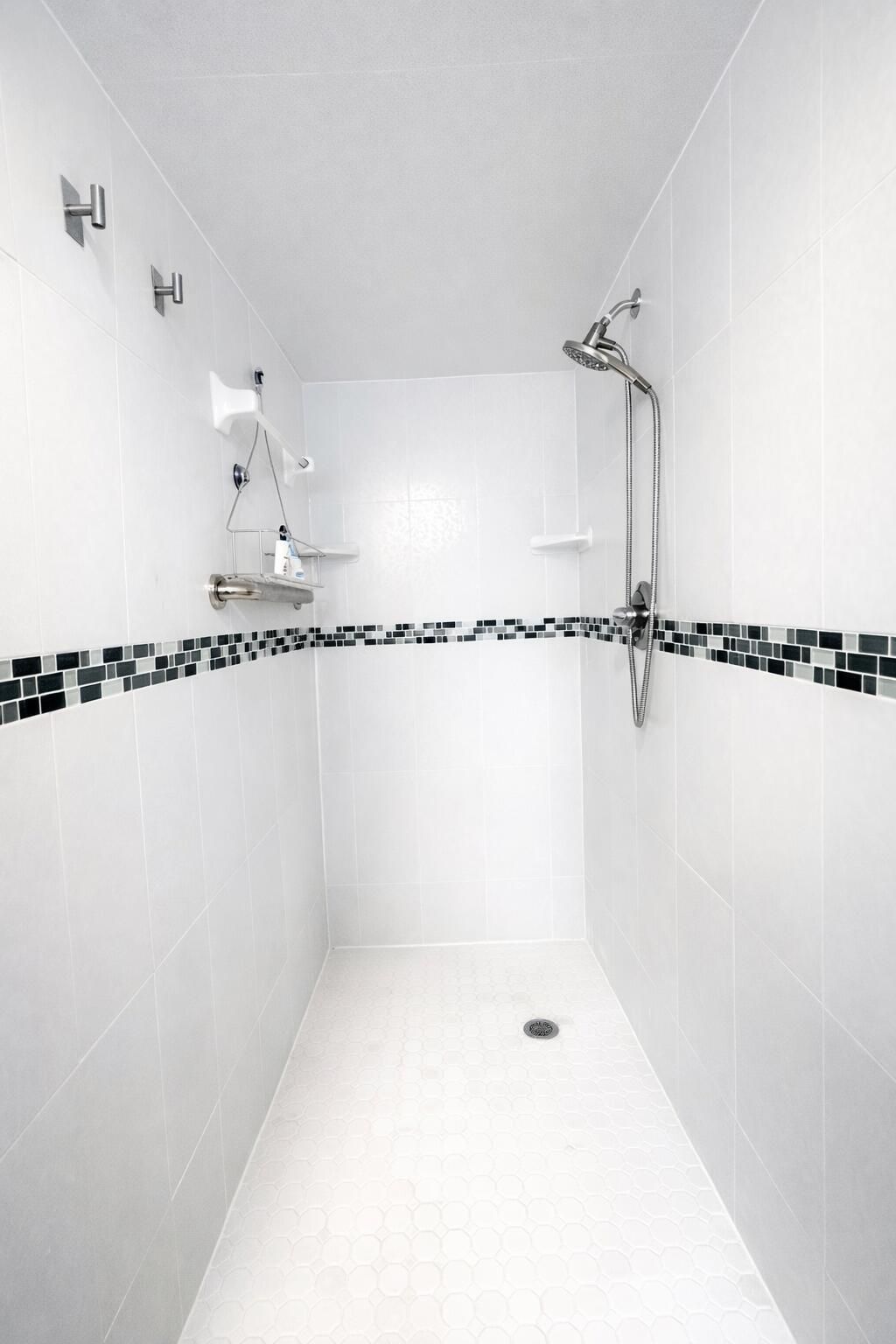 6 Colonial Club Drive, Unit 200, Boynton Beach, FL 33435 Photo