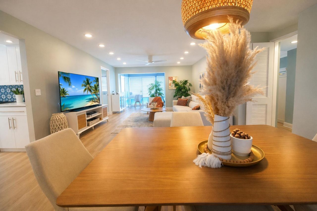 6 Colonial Club Drive, Unit 200, Boynton Beach, FL 33435 Photo