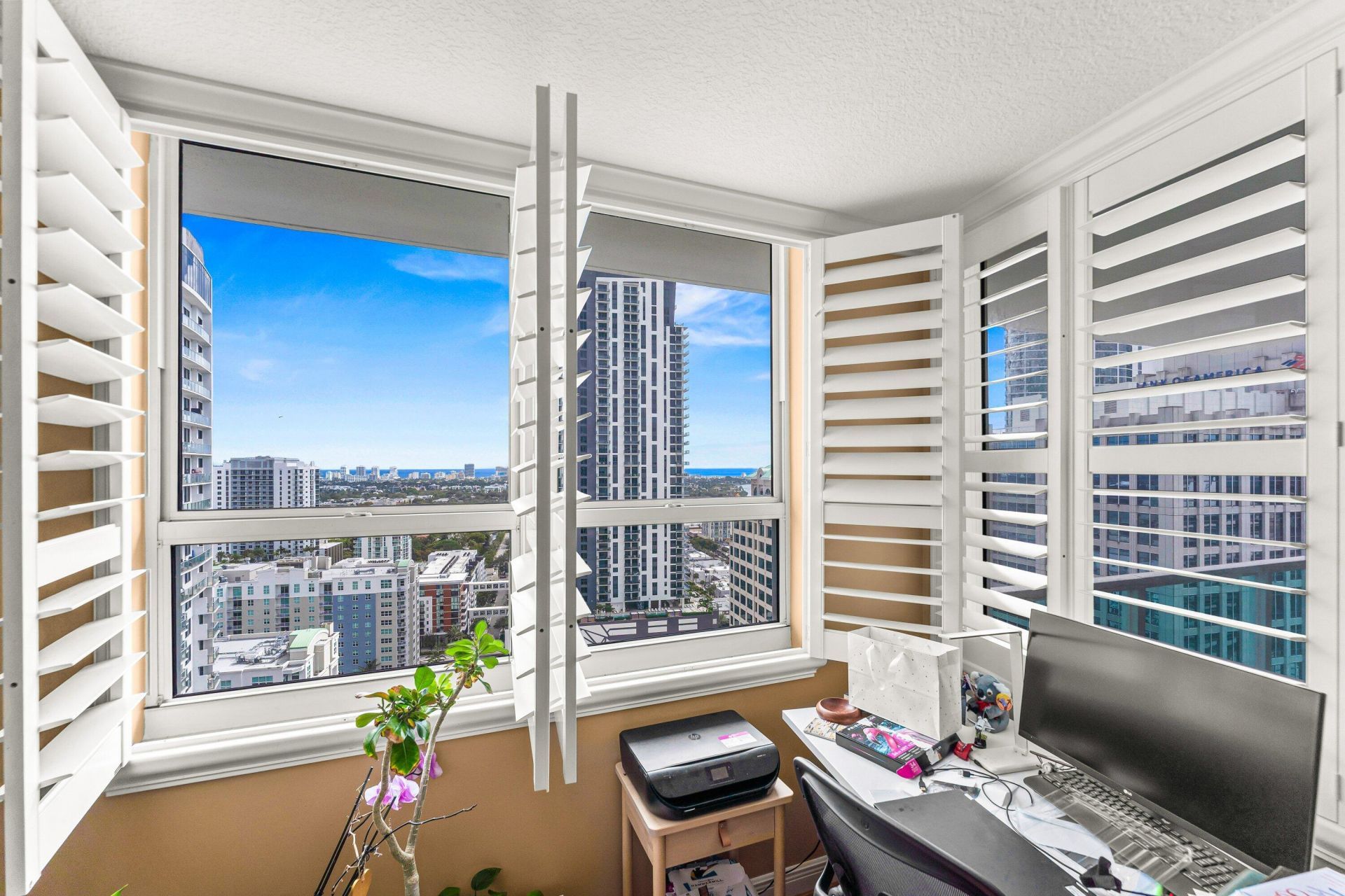 350 SE 2nd Street, Unit 2860, Fort Lauderdale, FL 33301 Photo