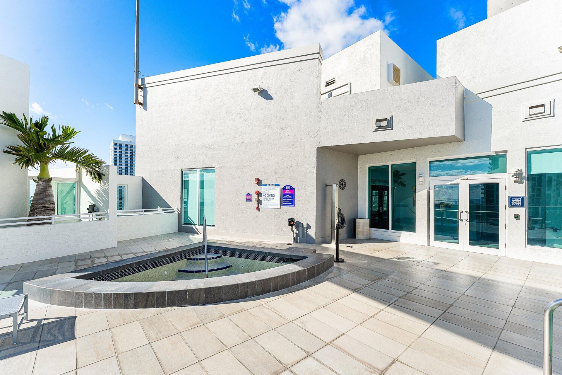 350 SE 2nd Street, Unit 2860, Fort Lauderdale, FL 33301 Photo