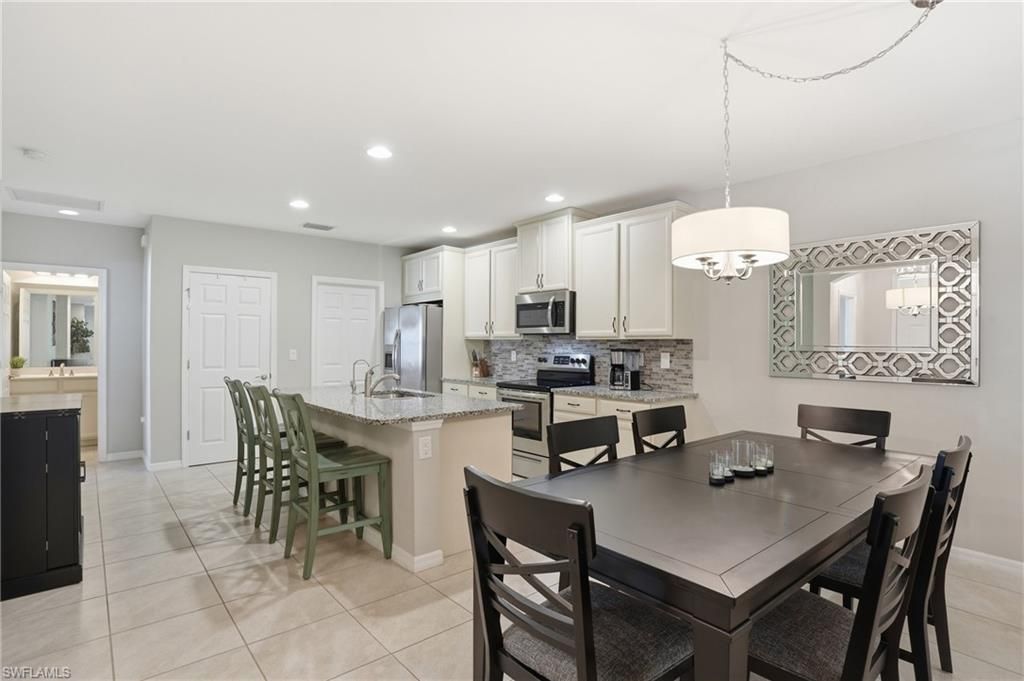 4262 Dutchess Park Rd, Fort Myers, FL 33916 Photo