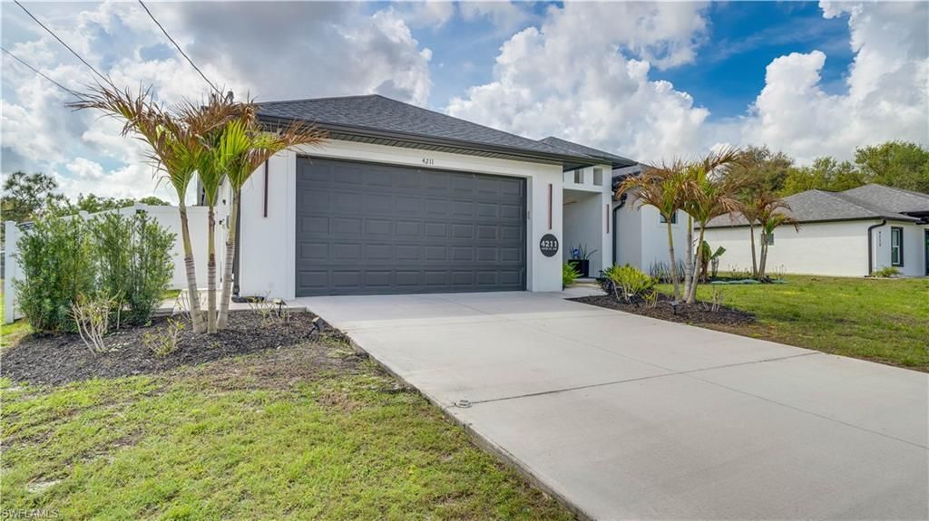 4211 10th St Sw, Lehigh Acres, FL 33976 Photo