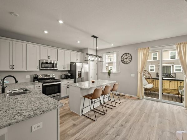 799 Roselyn Drive, Victoria, MN 55386