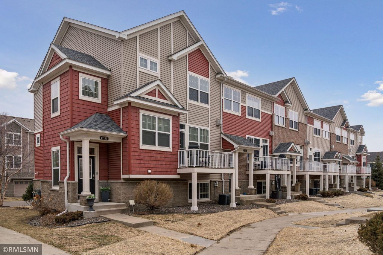 17153 72nd Avenue N, Unit 2806, Maple Grove, MN 55311 Main Photo