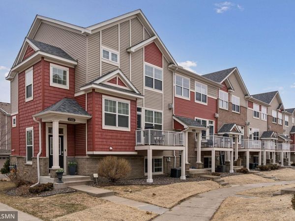 17153 72nd Avenue N, Unit 2806, Maple Grove, MN 55311