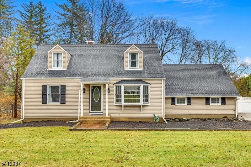 802 E Prospect St, Hackettstown, NJ 07840 Main Photo