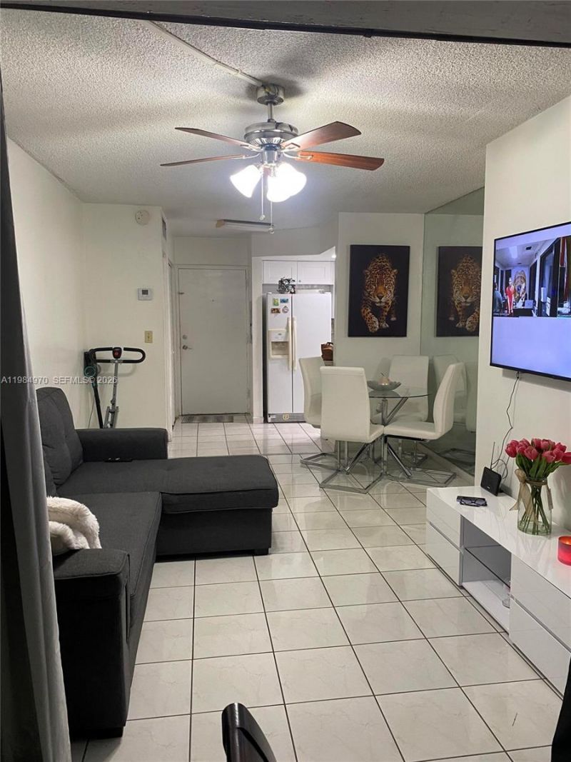 9405 W Flagler St , Unit D105, Miami, FL 33174 Photo