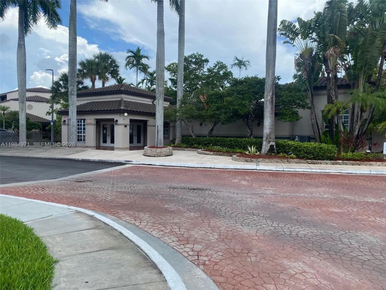 9849 Nob Hill Ln , Unit 9849, Sunrise, FL 33351 Photo