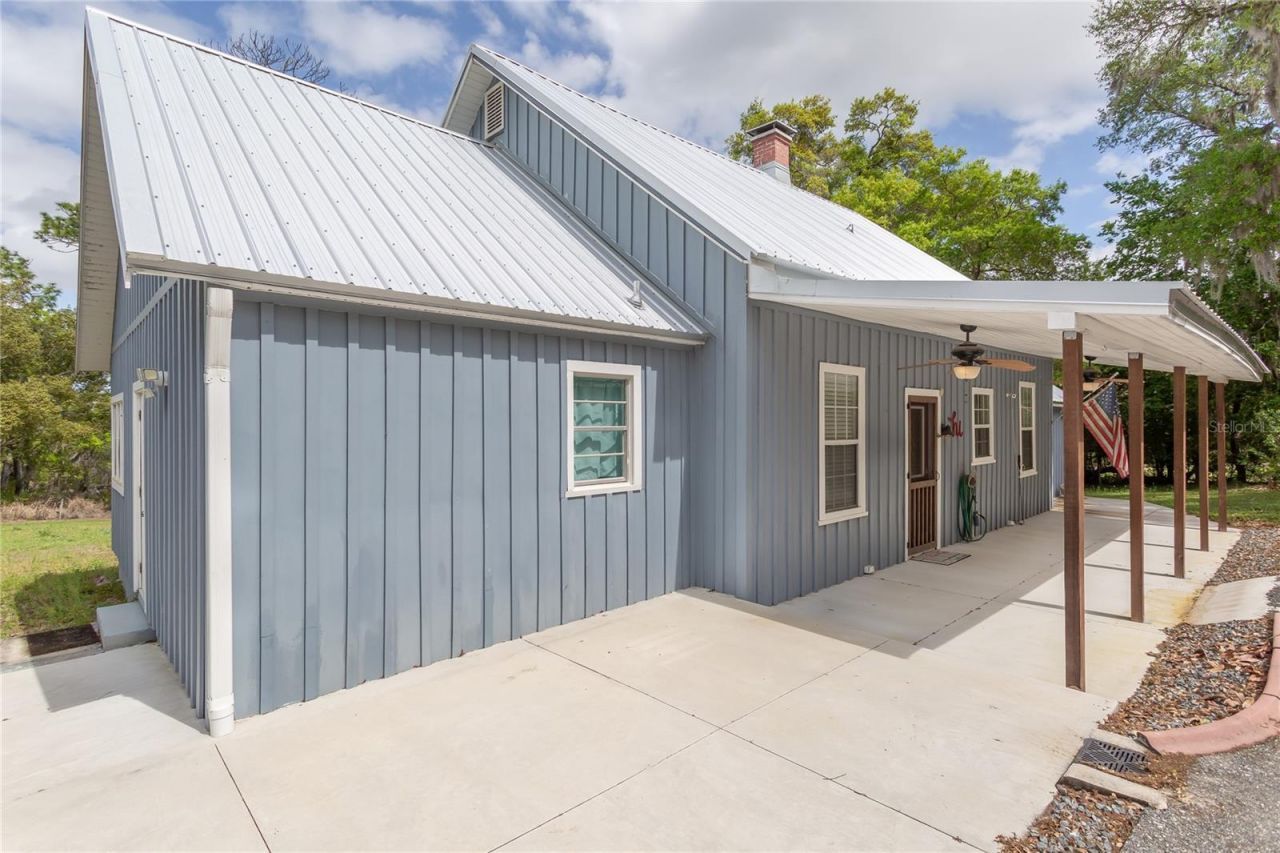 1905 Myrtle Lake Avenue, Fruitland Park, FL 34731 Photo