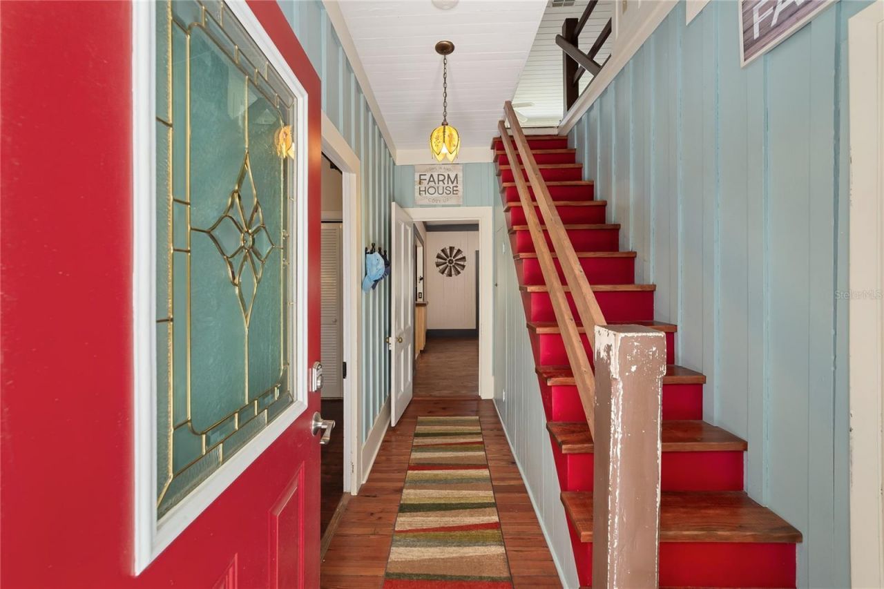 1905 Myrtle Lake Avenue , Fruitland Park, FL 34731 Photo