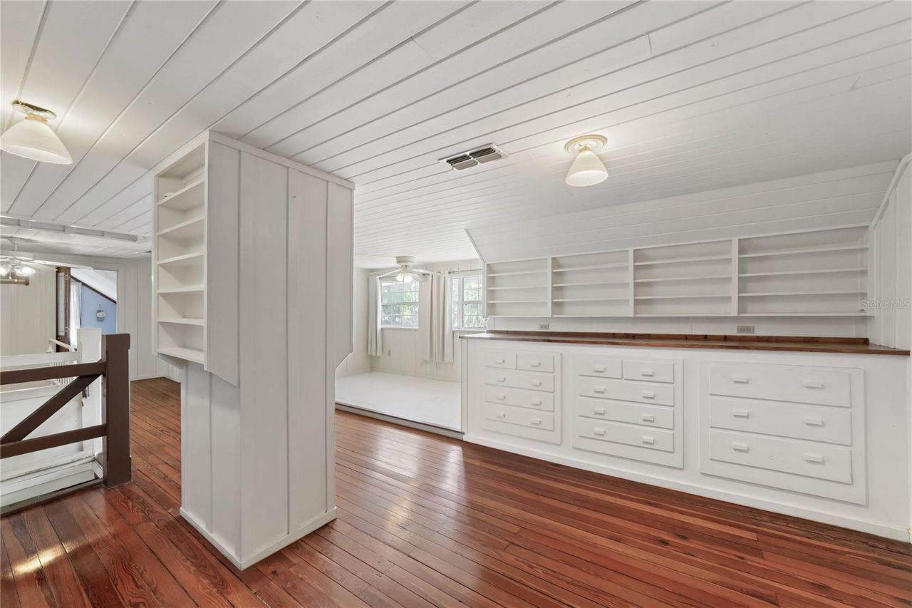 1905 Myrtle Lake Avenue , Fruitland Park, FL 34731 Photo