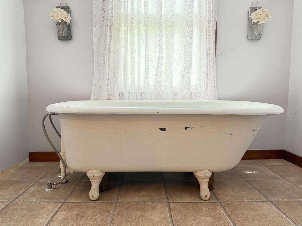 1905 Myrtle Lake Avenue , Fruitland Park, FL 34731 Photo